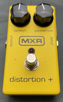 MXR M104 - Distortion + Pedal
